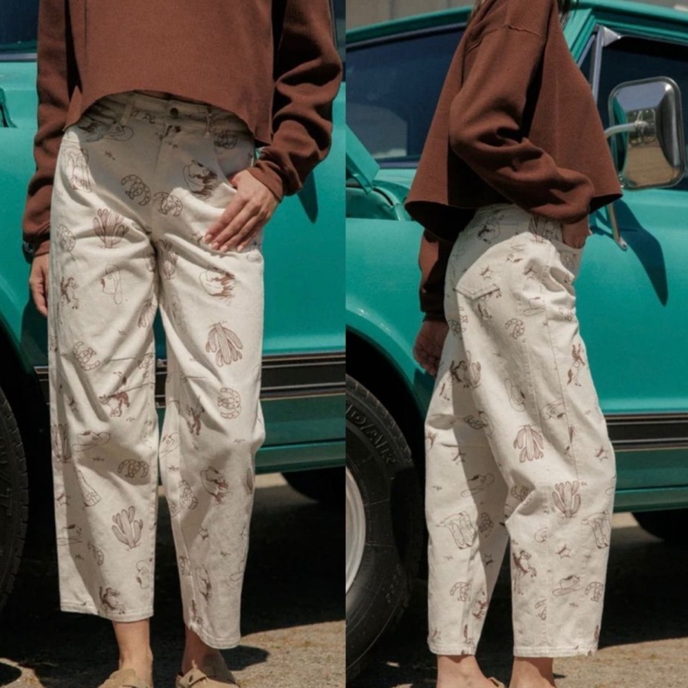 NWT Western All Over Printed Barrel Jeans